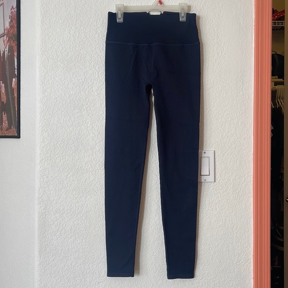 FABLETICS NAVY BLUE WAFFLE LEGGINGS - Picture 4 of 6